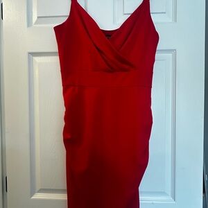 Elegant Red Sleeveless Dress